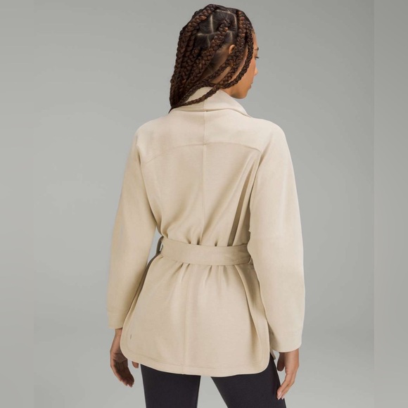 Lululemon Softstreme Belted Wrap in Trench - Missing Belt - Picture 3 of 16